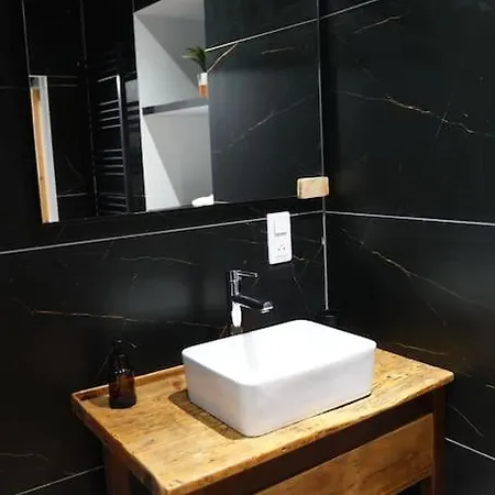 Au Refuge Des Amoureux Avec Baignoire Balneo 2 Personnes