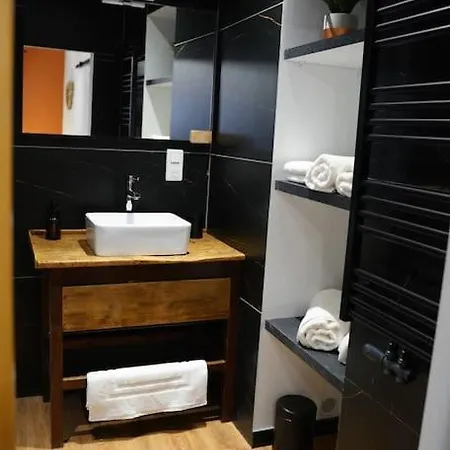 Au Refuge Des Amoureux Avec Baignoire Balneo 2 Personnes Apartment